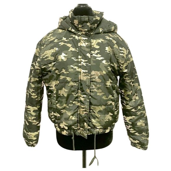 NWT Ashley By 26 International Camo Puffer Cropped Winter Jacket Size M - Picture 1 of 2